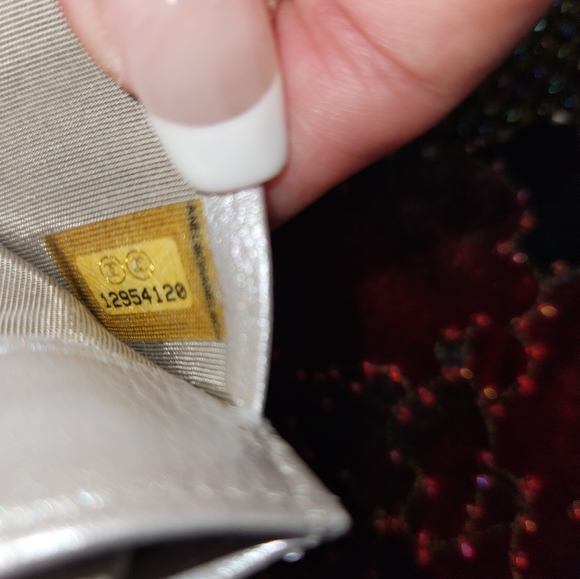 Chanel Wallet - Picture 11 of 14